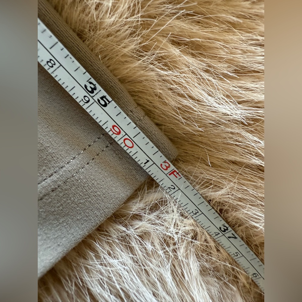 Buttery Soft Taupe / Grey High-Waisted Legging - Picture 3 of 5